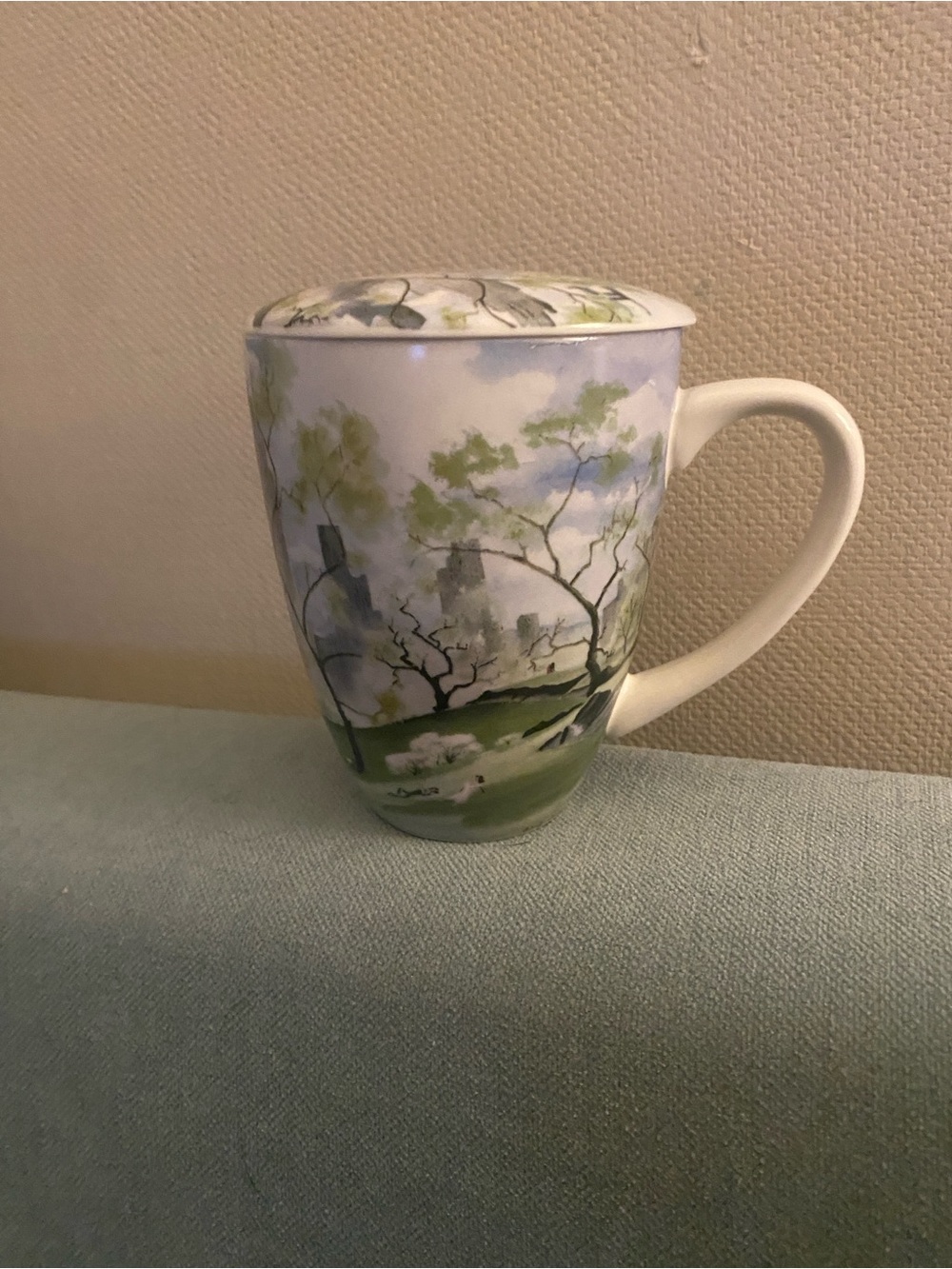 The Met Store Adolf Dehn Spring In Central Park Covered Porcelain Mug No Infuser